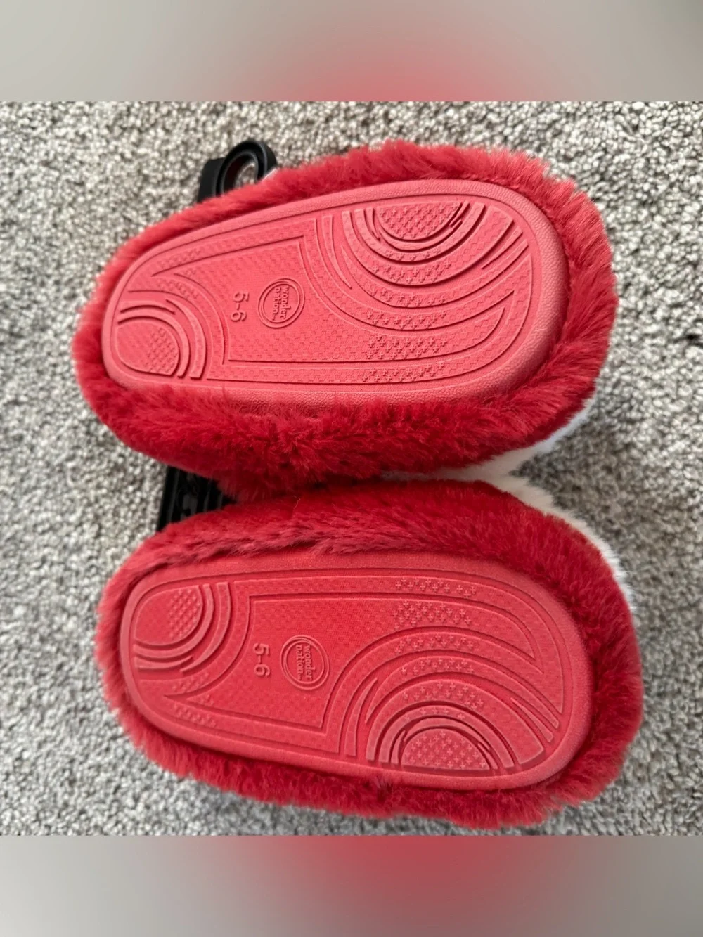 Red Plush Fox Kids Slippers - Cozy Furry Slip-Ons